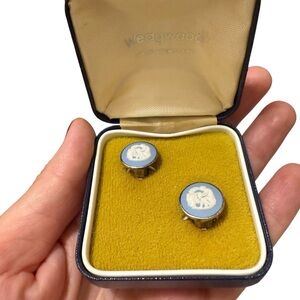 Vintage Wedgwood Blue Jasperware Oval Clip On Earrings W/Box